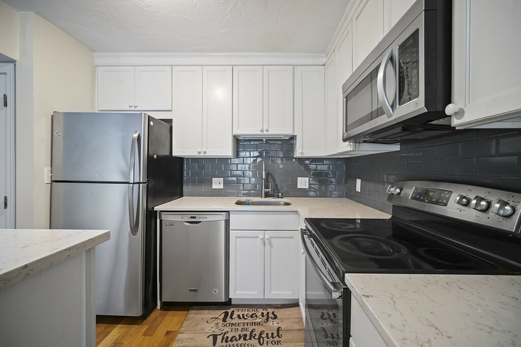 Property Photo: 148 Quincy Shore Dr 31 MA 02171