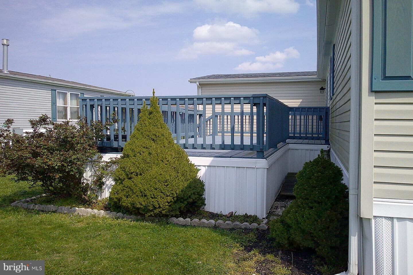 Property Photo:  37 Whitehaven Way 51091  DE 19958 
