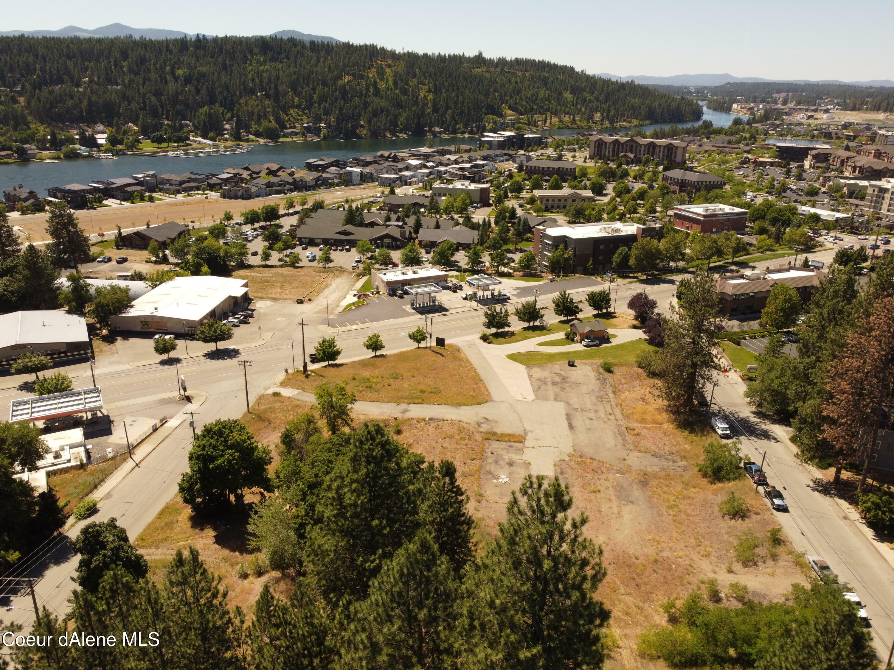 1808/1820 Northwest Blvd.  Coeur D'Alene ID 83814 photo