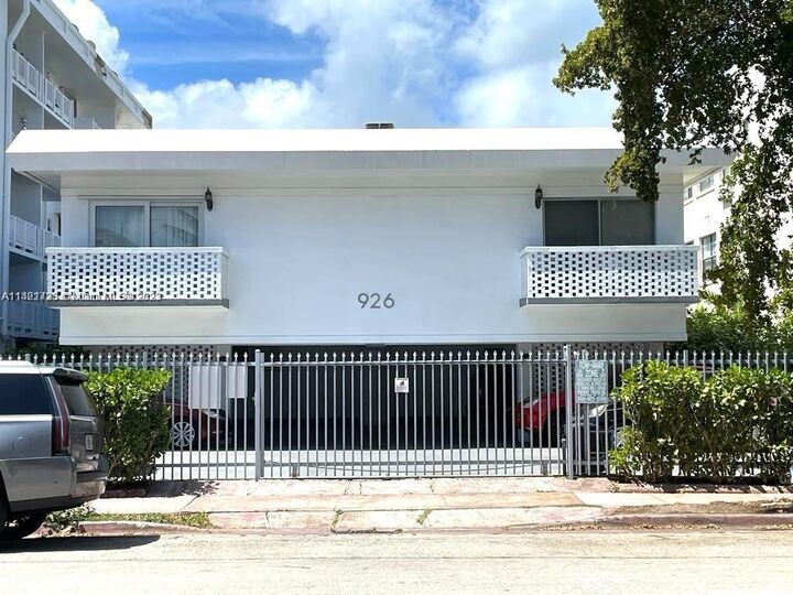 926 Michigan Ave 3  Miami Beach FL 33139 photo