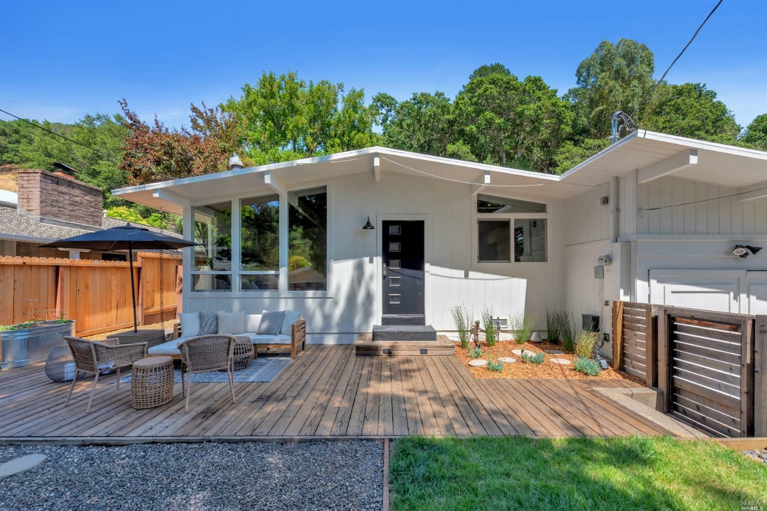 Property Photo:  162 The Alameda  CA 94960 