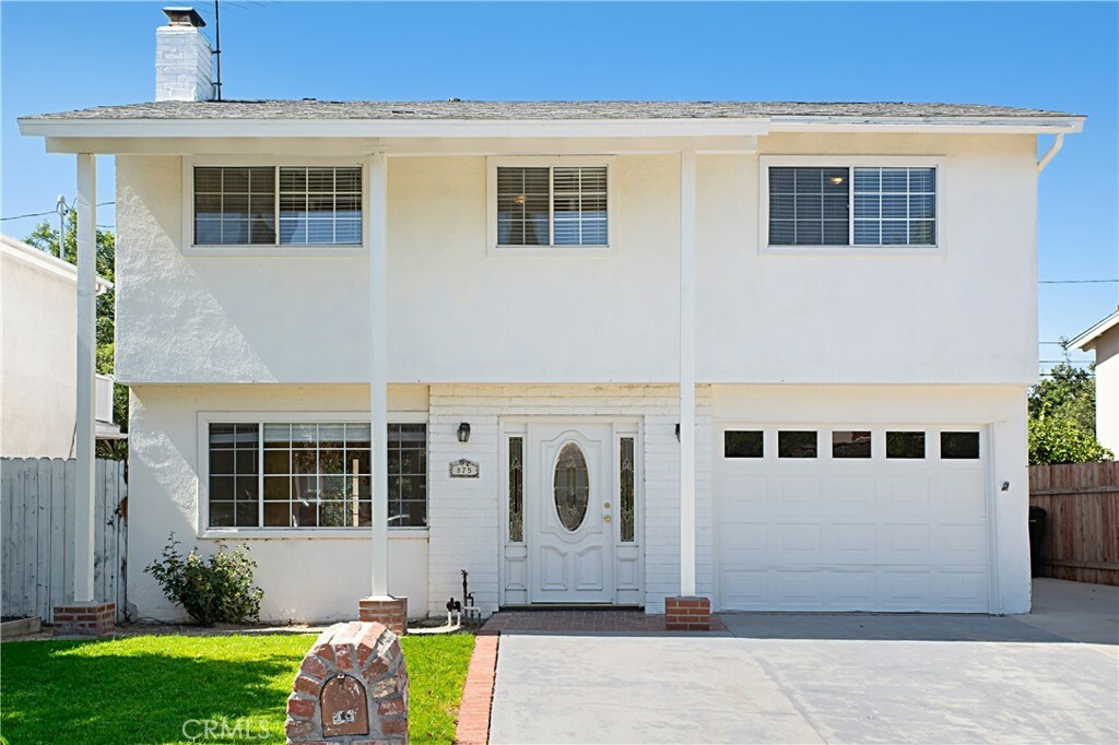 Property Photo:  875 Vinton Court  CA 91360 