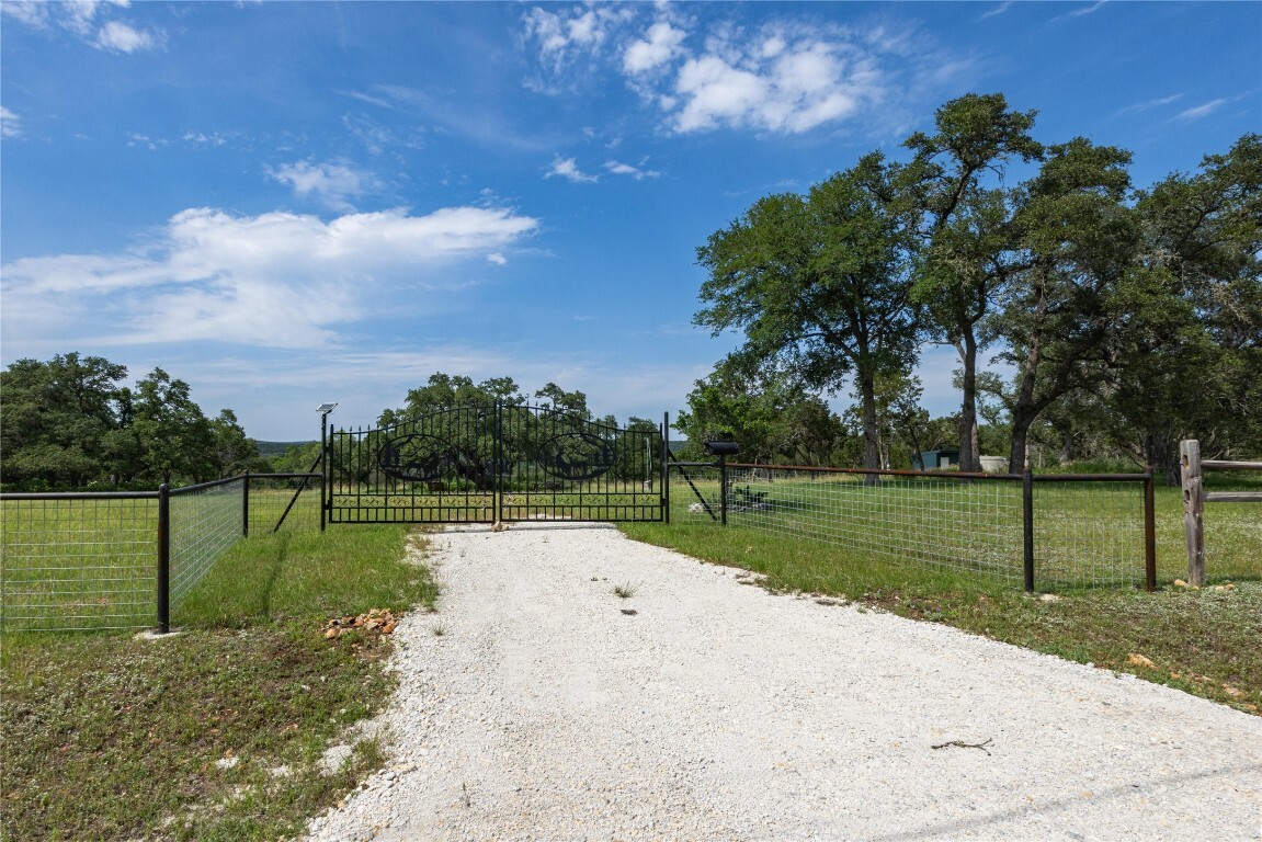 Property Photo:  577 Eves Spring Drive  TX 78133 