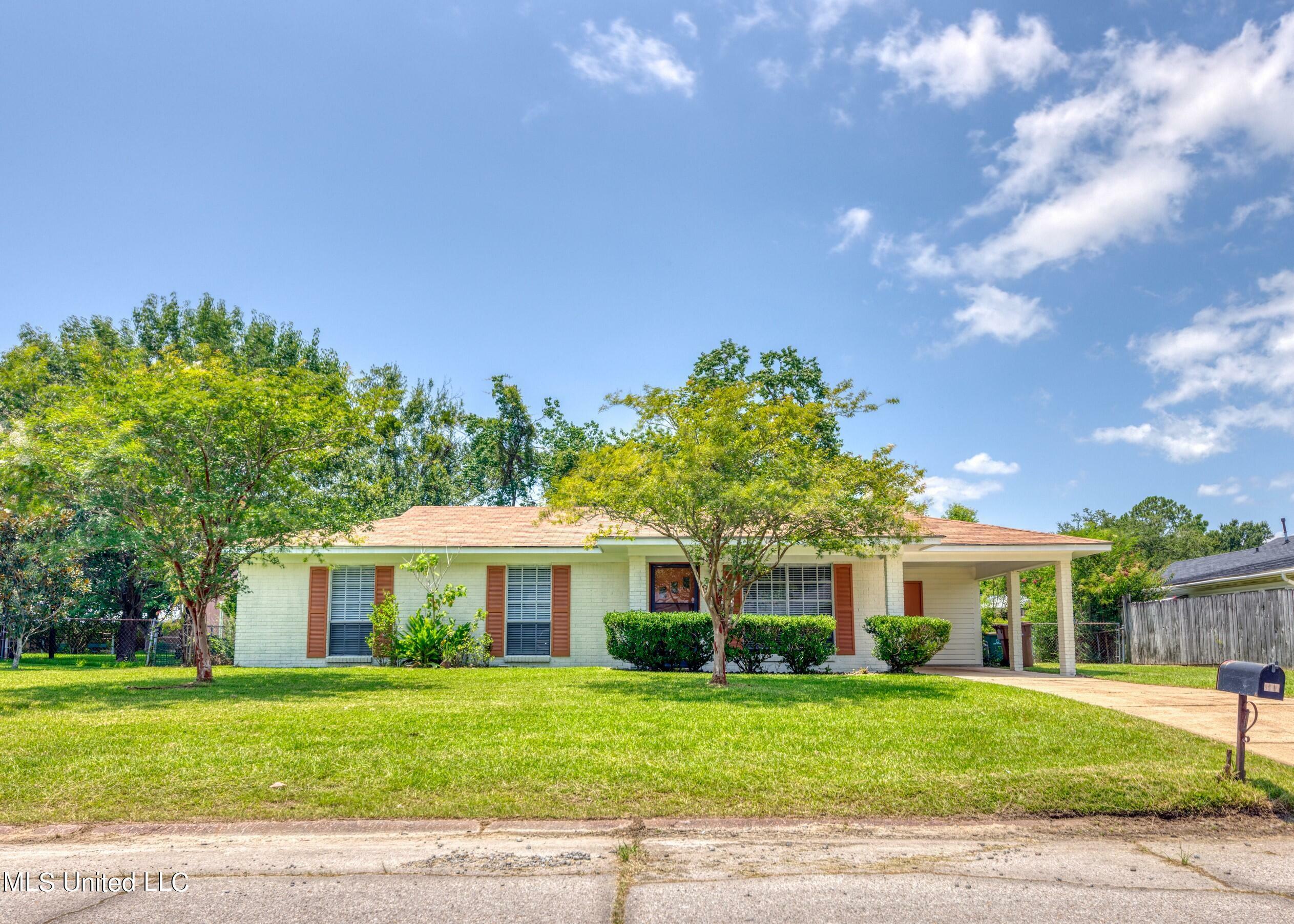 314 Barkwood Circle  D'Iberville MS 39540 photo