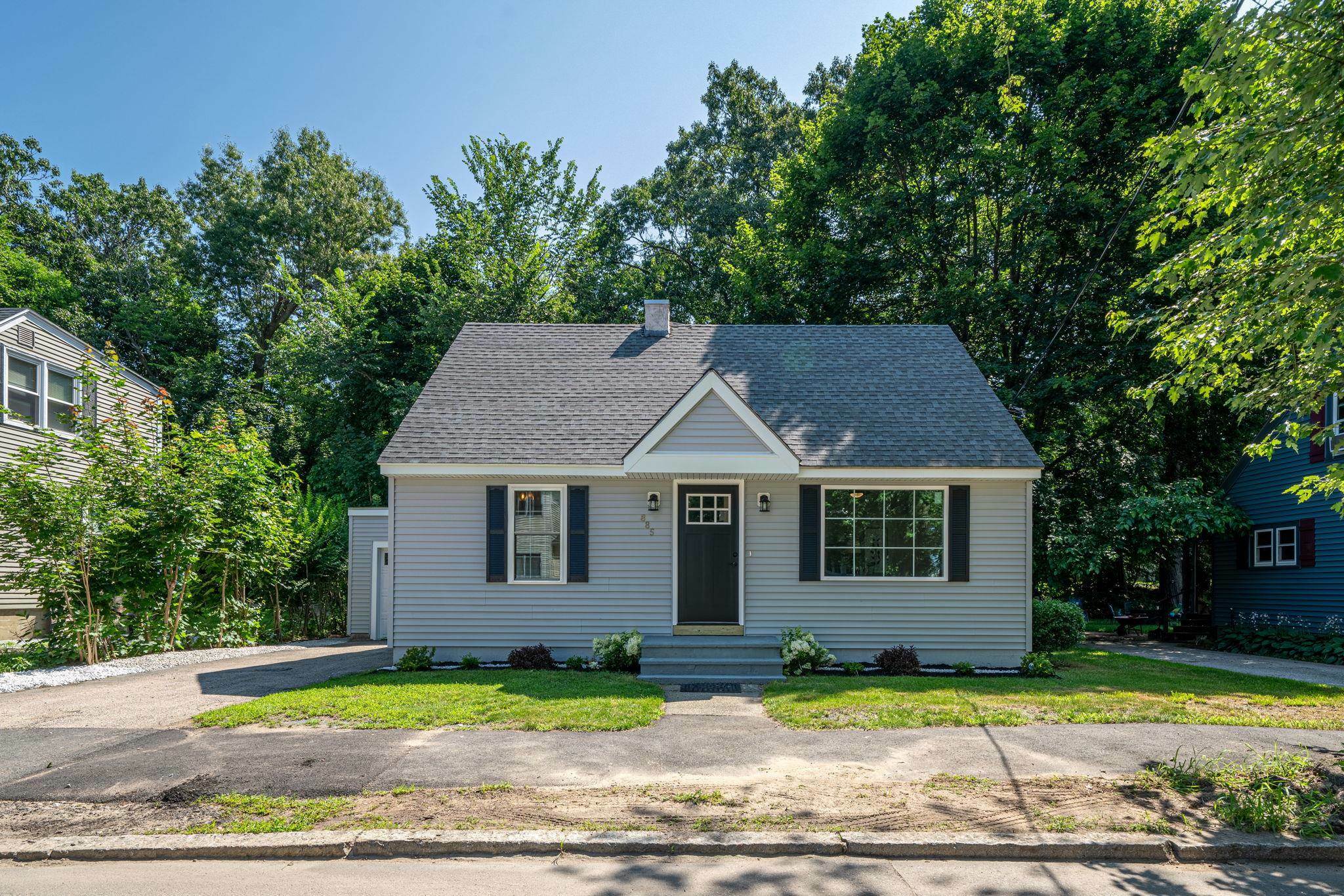 Property Photo:  885 Beech Street  NH 03104 