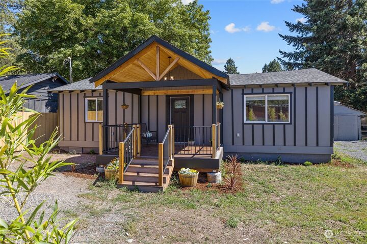 Property Photo:  80 Carek Road  WA 98922 