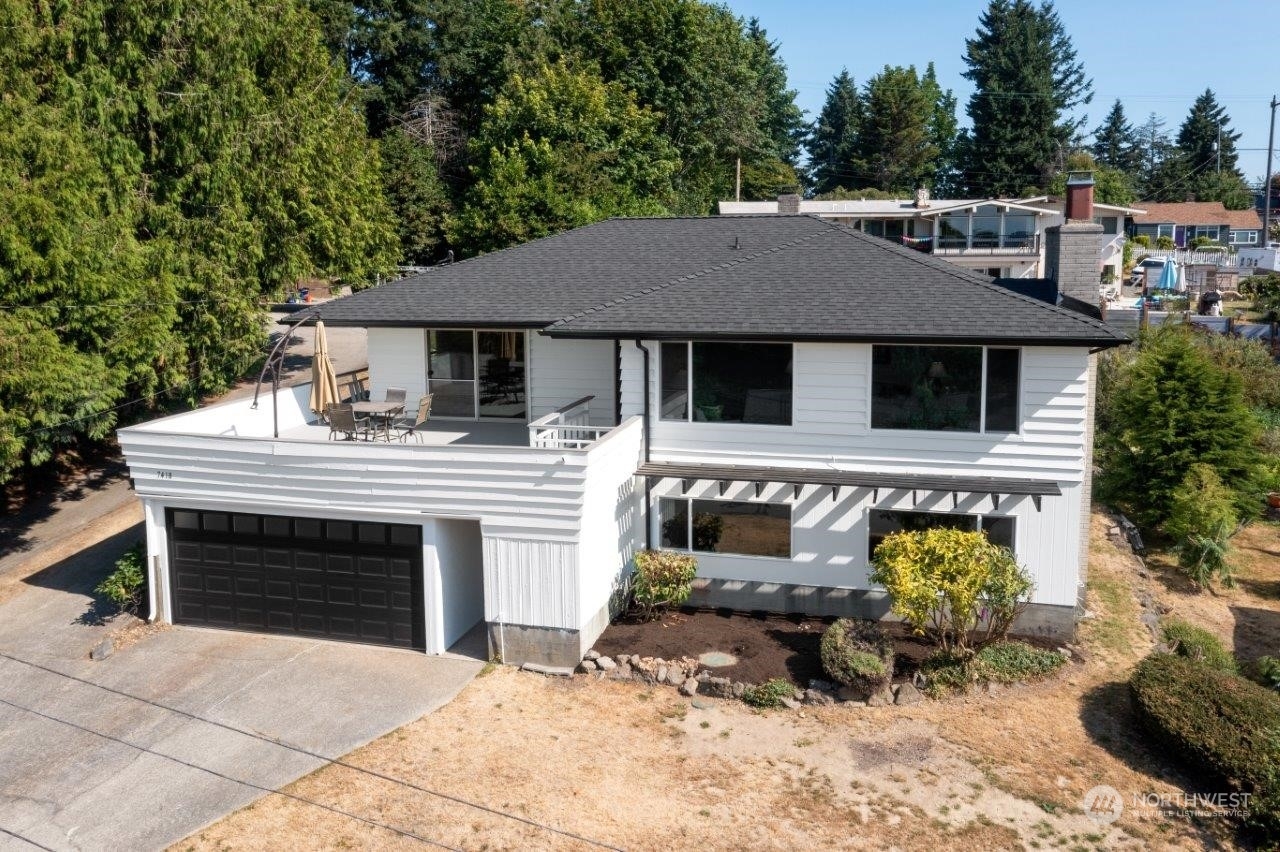 Property Photo:  7418 S 129th Street  WA 98178 