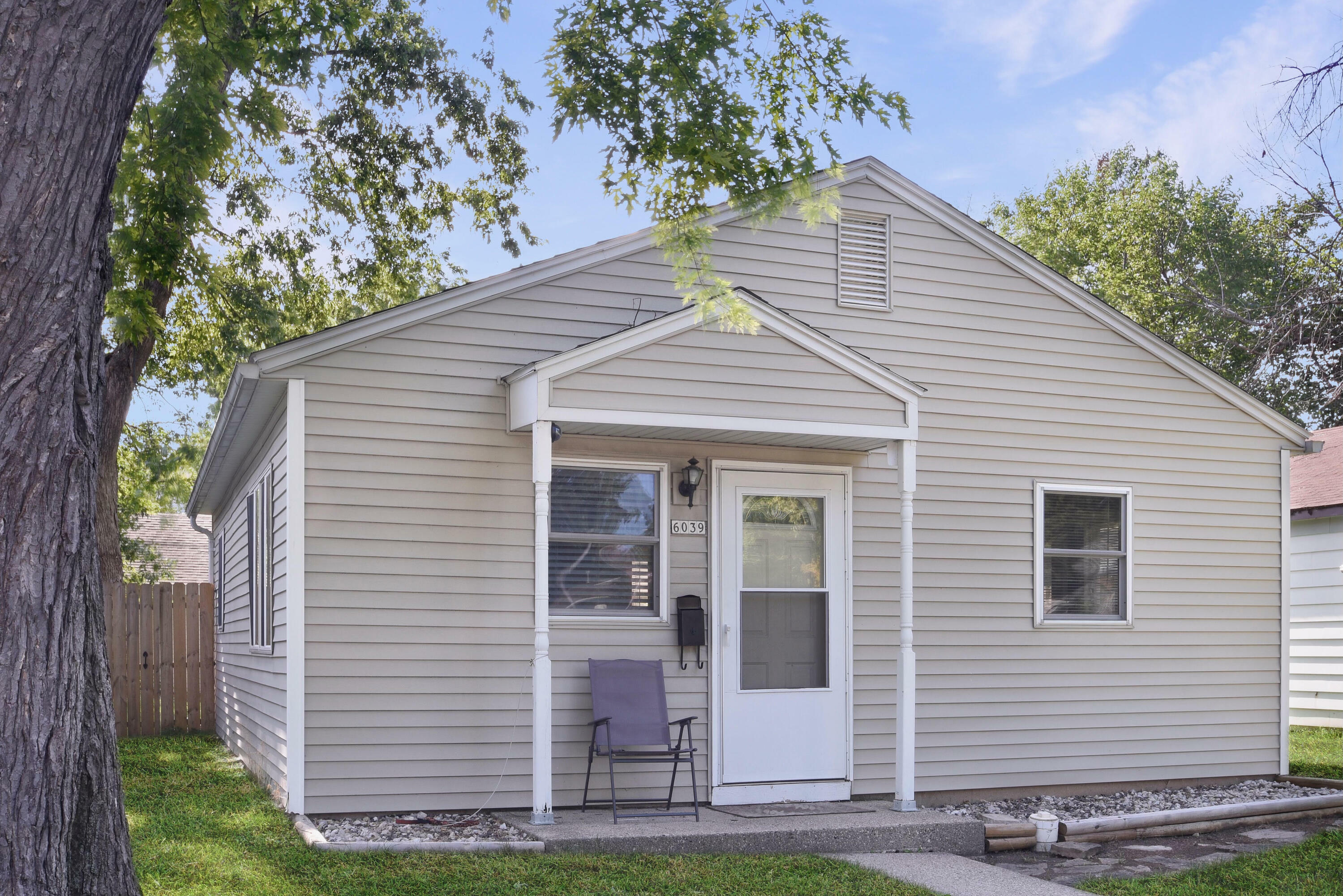 Property Photo:  6039 N 39th St  WI 53209 