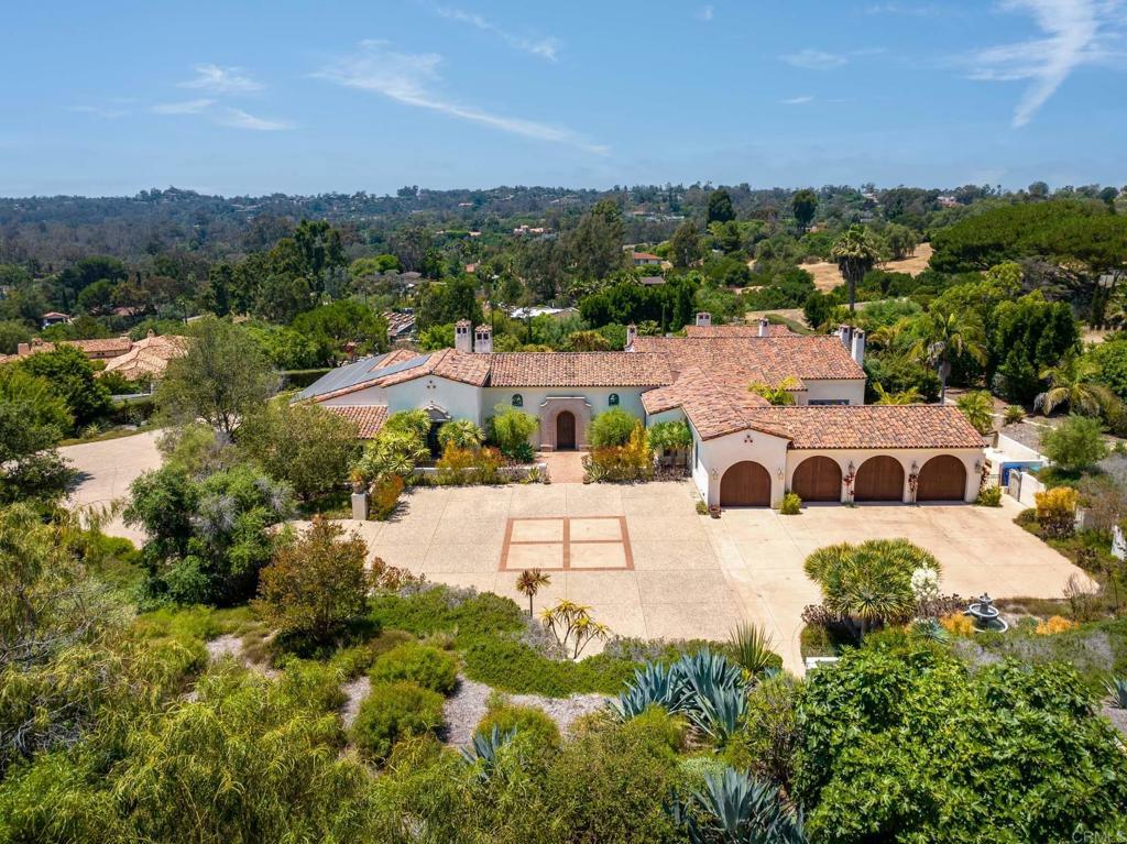 Property Photo: 16636 El Zorro Vista CA 92067
