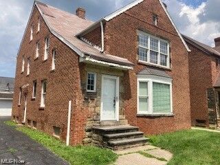 Property Photo:  13537 Cedar Road  OH 44118 