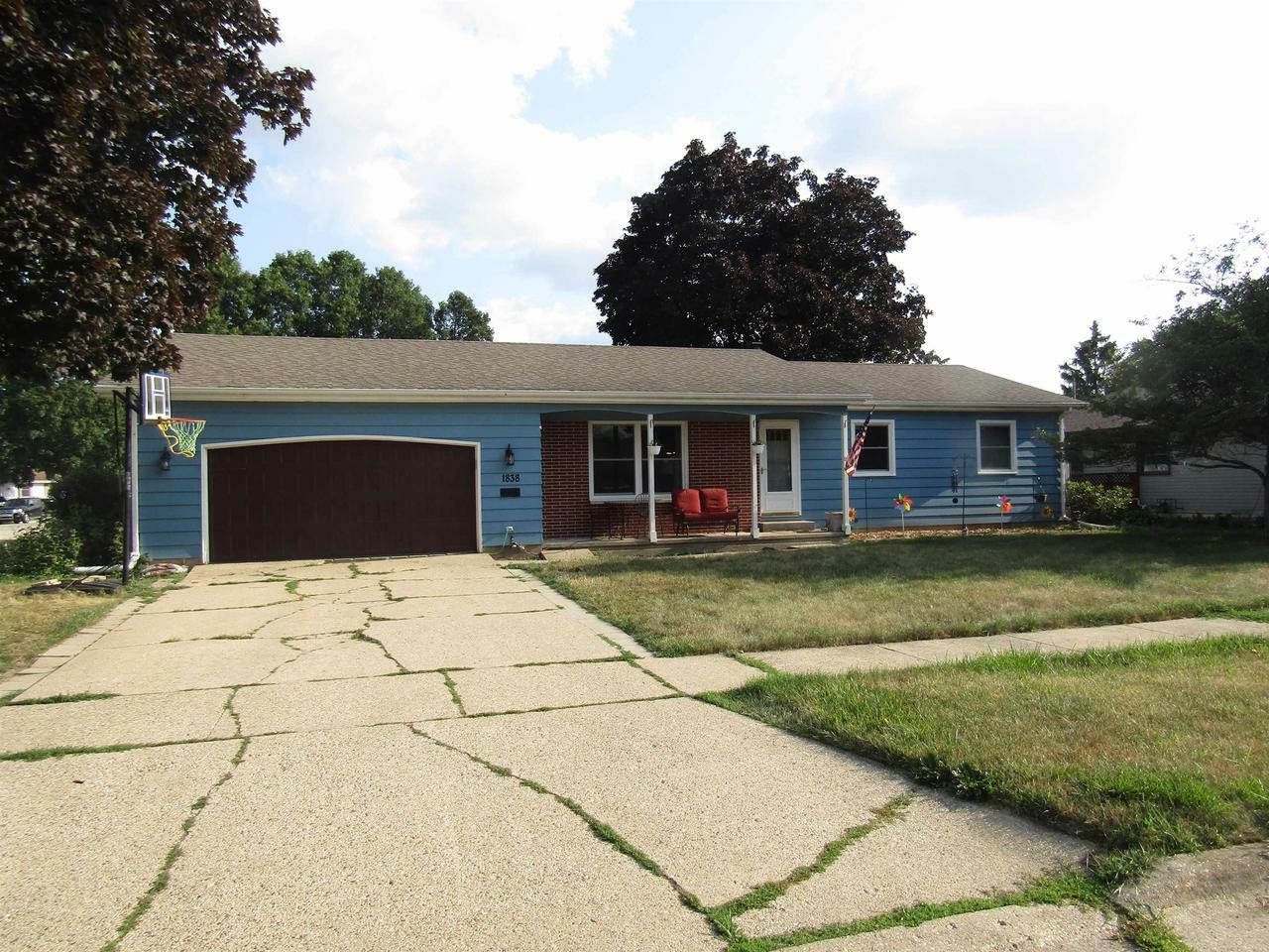 Property Photo:  1838 Roxbury Road  WI 53545 