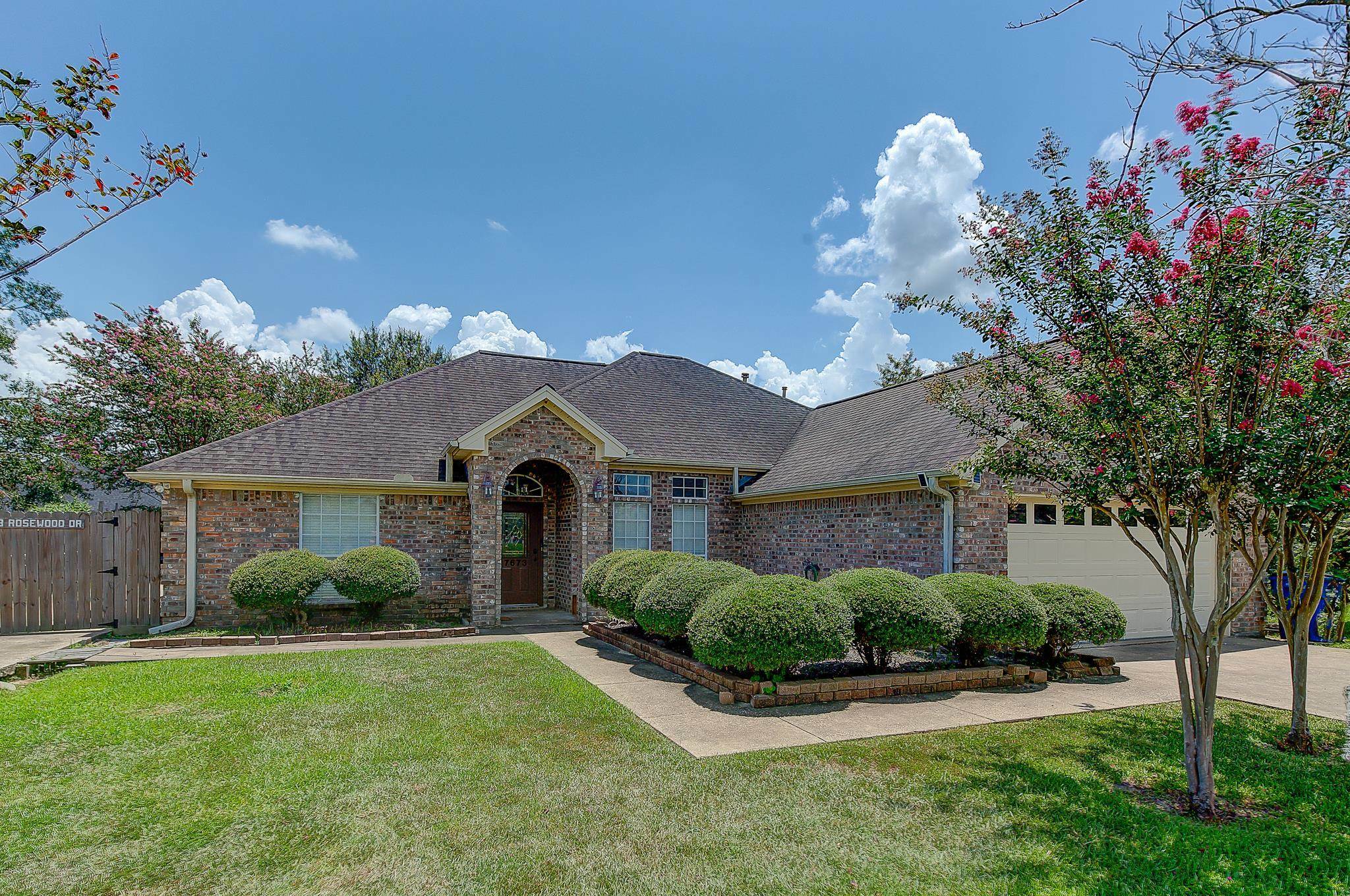 Property Photo:  7673 Rosewood Drive  TX 77657 