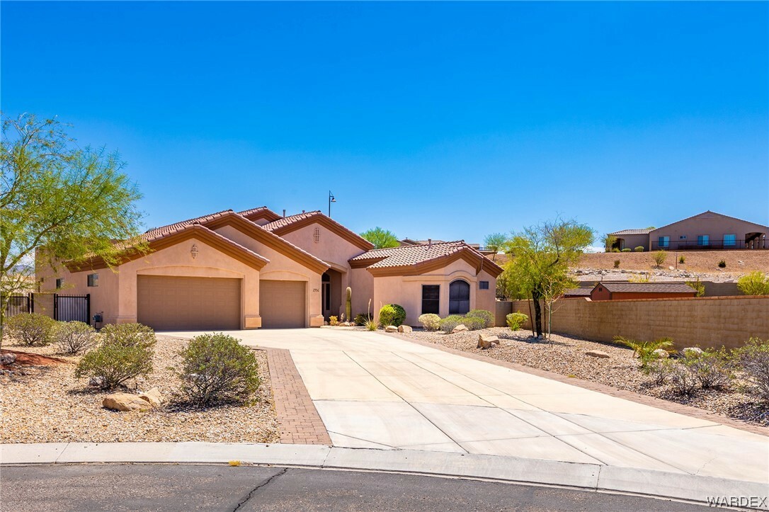 Property Photo: 2936 Steamboat Drive AZ 86429