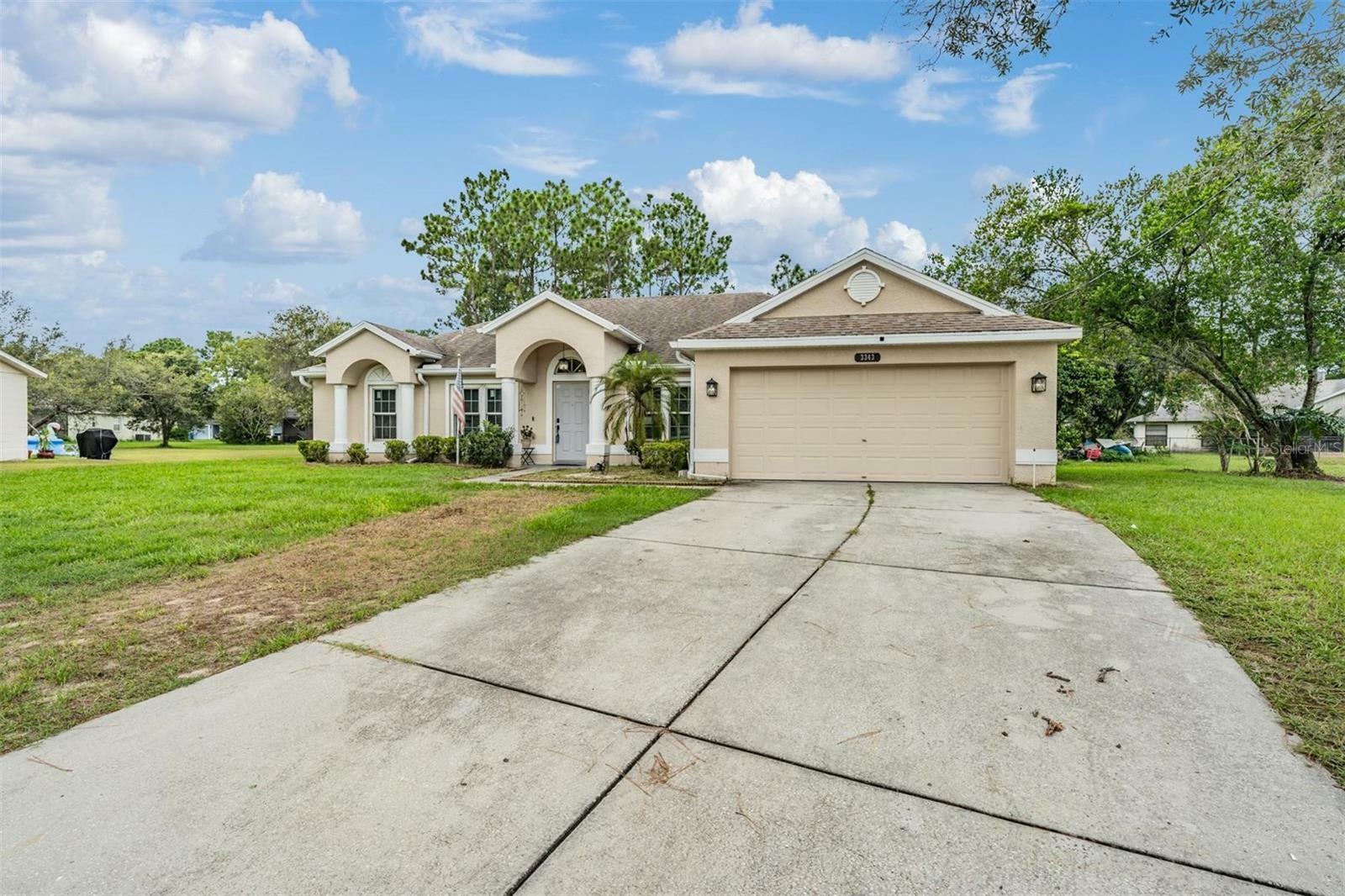 Property Photo:  3343 Bluffview Drive  FL 34609 