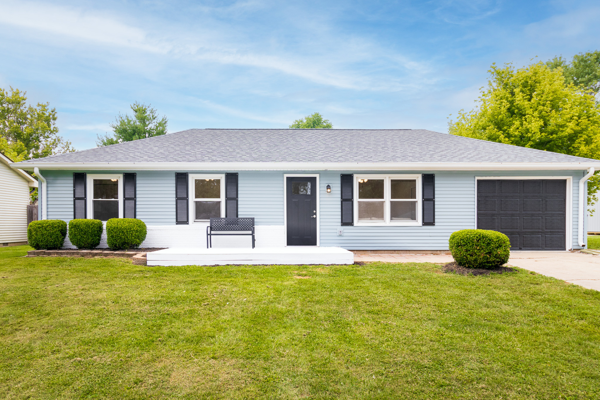 Property Photo: 158 Meadow Place IN 47246