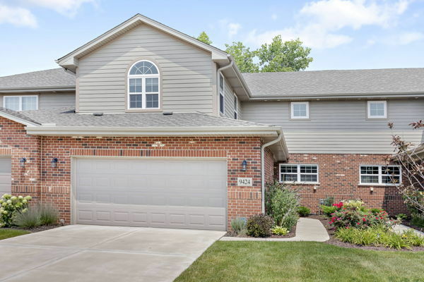 Property Photo:  9424 Parkwood Lane  IL 60487 