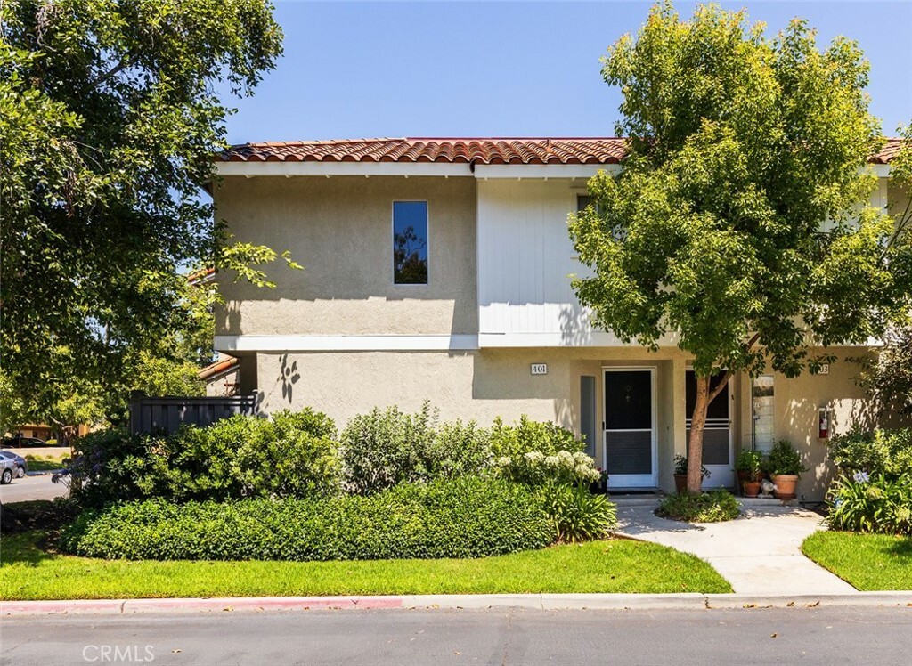 Property Photo:  401 Tangelo 2  CA 92618 