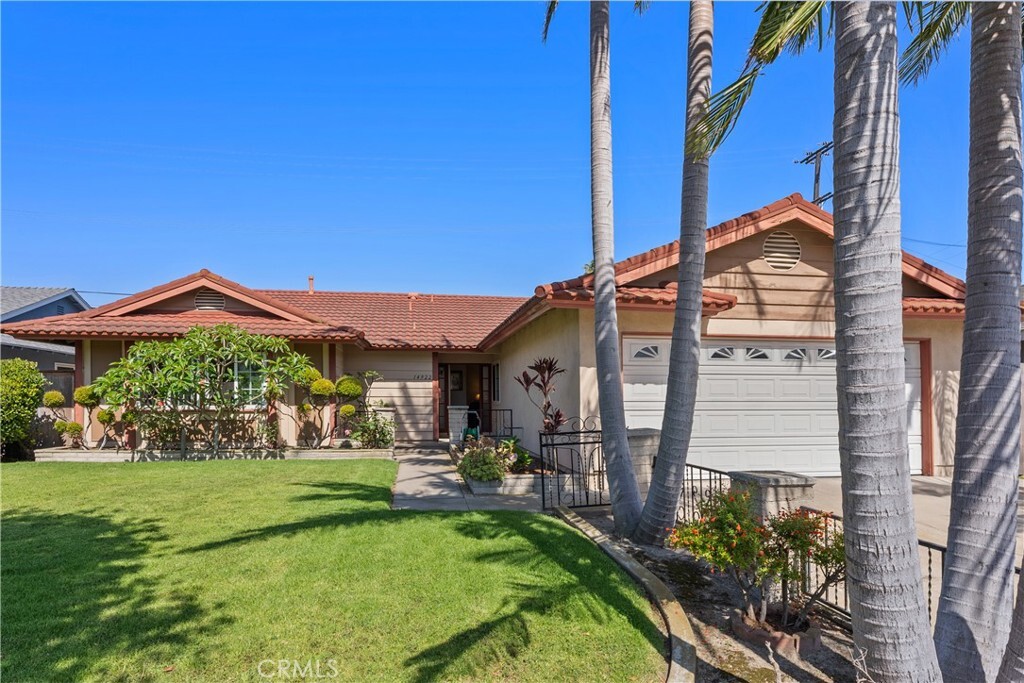 Property Photo: 14922 Sabre Lane CA 92647