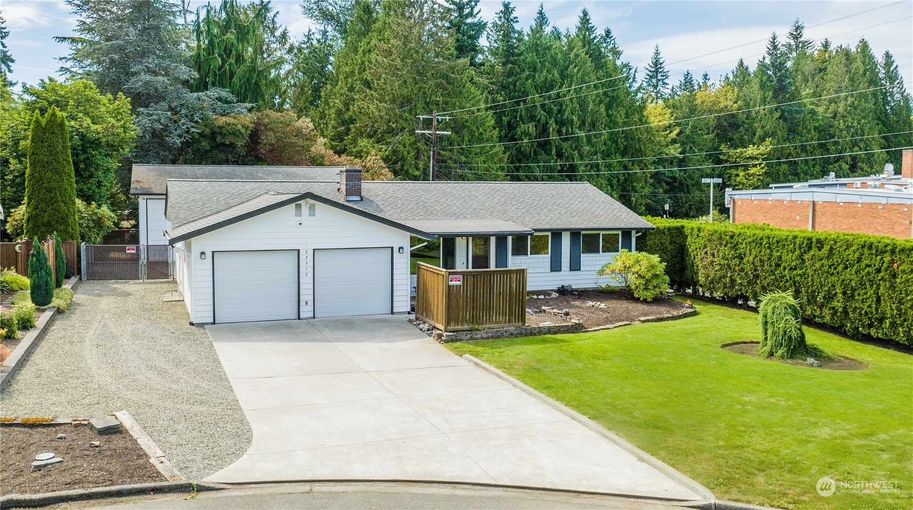 Property Photo:  22372 32nd Avenue W  WA 98036 