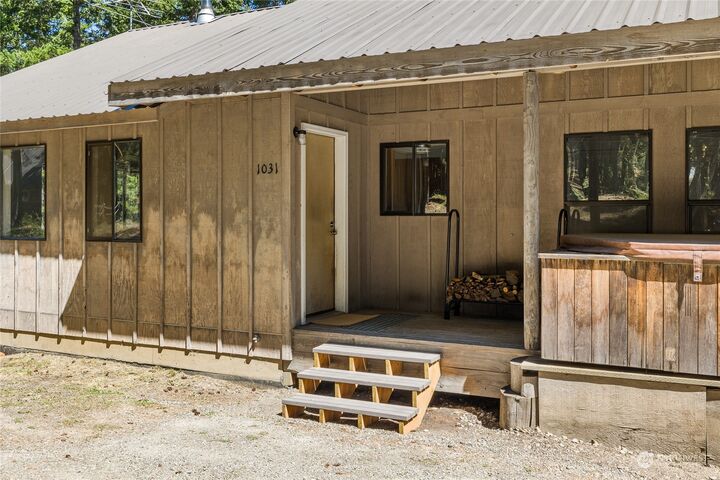 Property Photo: 1031 Sky Meadows Drive WA 98922