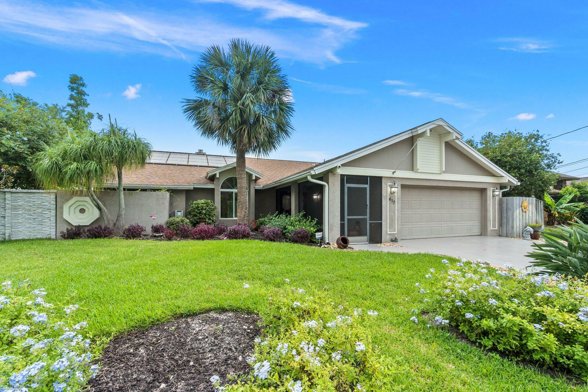 Property Photo: 417 SW Whitmore Drive FL 34984