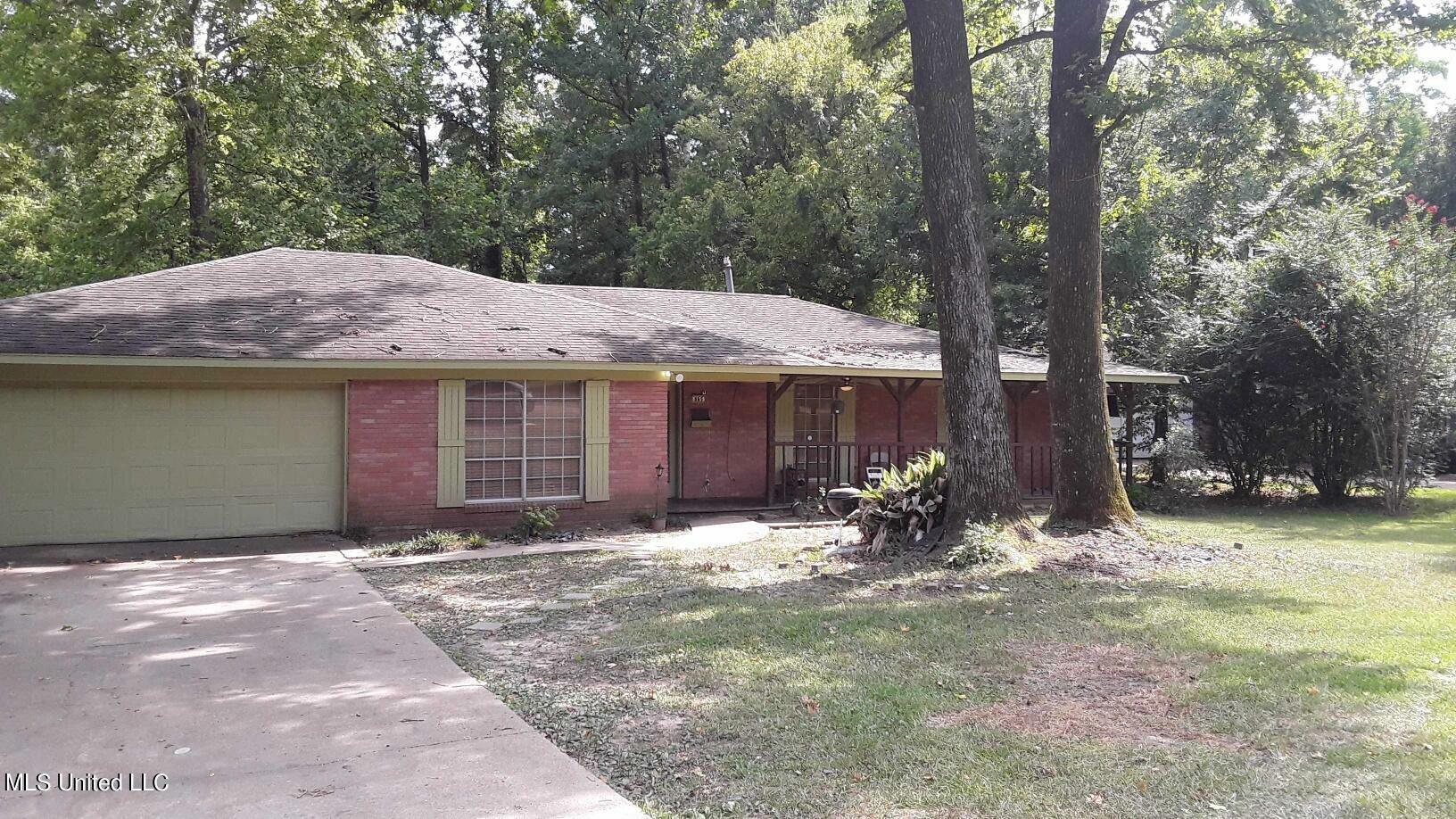 865 Fairfax Circle  Jackson MS 39211 photo