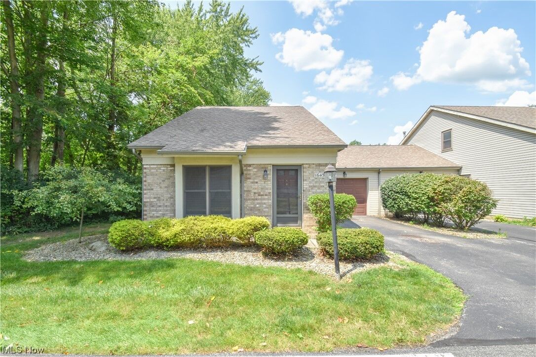 Property Photo:  1643 Westhampton Drive  OH 44515 