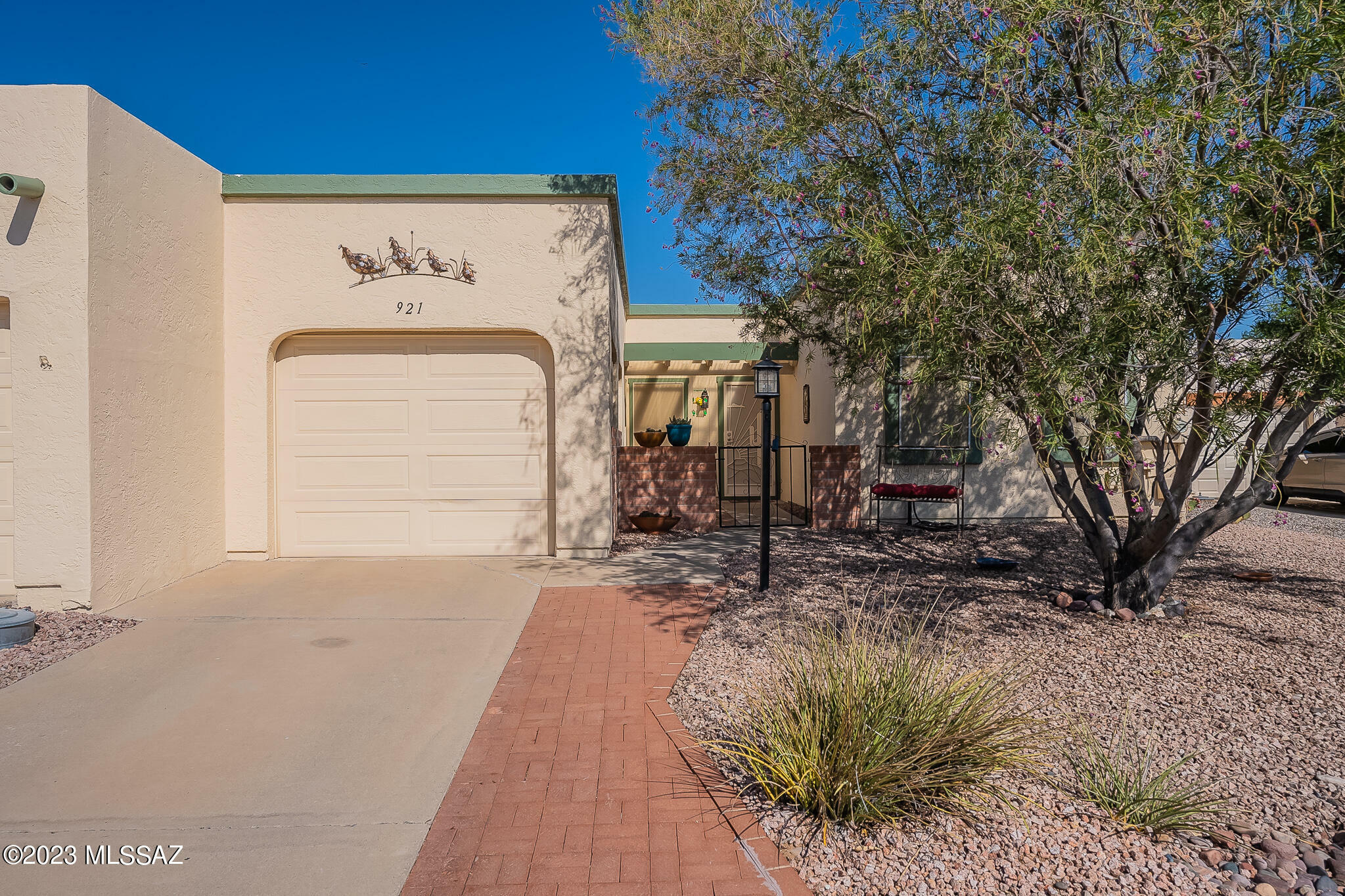 Property Photo:  921 N Camino De Luz  AZ 85614 