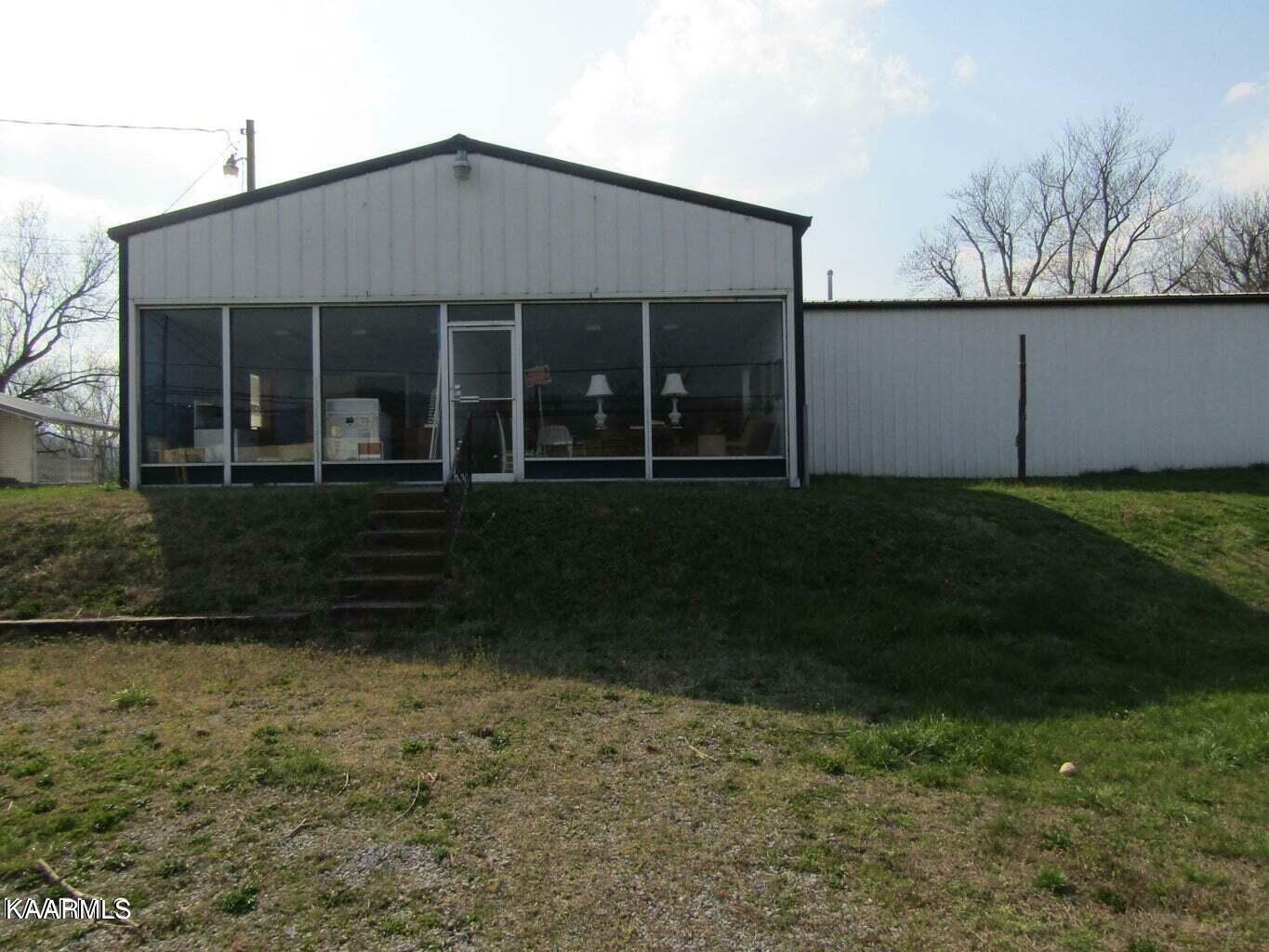 Property Photo:  407 & 409 N 15th St  KY 40965 