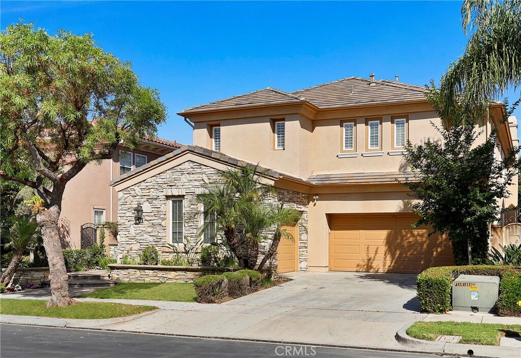 Property Photo: 5 Rolling Hills CA 92602