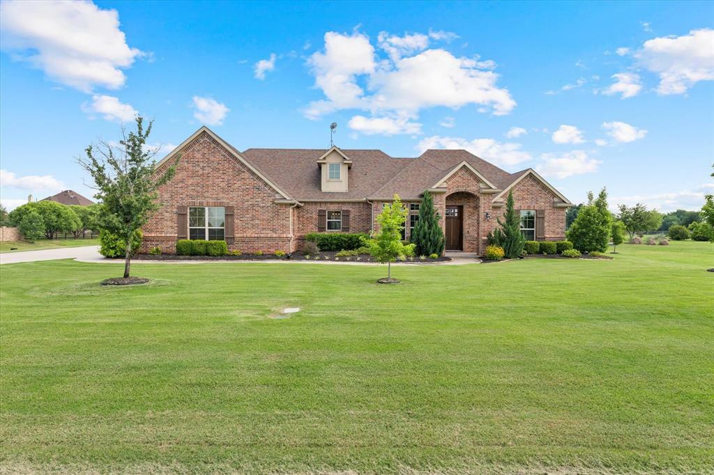 Photo de la propriété:  2016 Twin Creeks Circle  TX 76258 