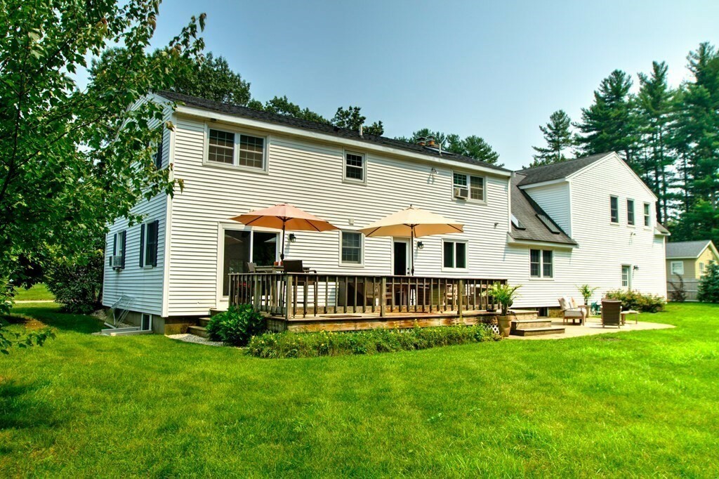 Property Photo:  6 Castlewood Dr  MA 01863 