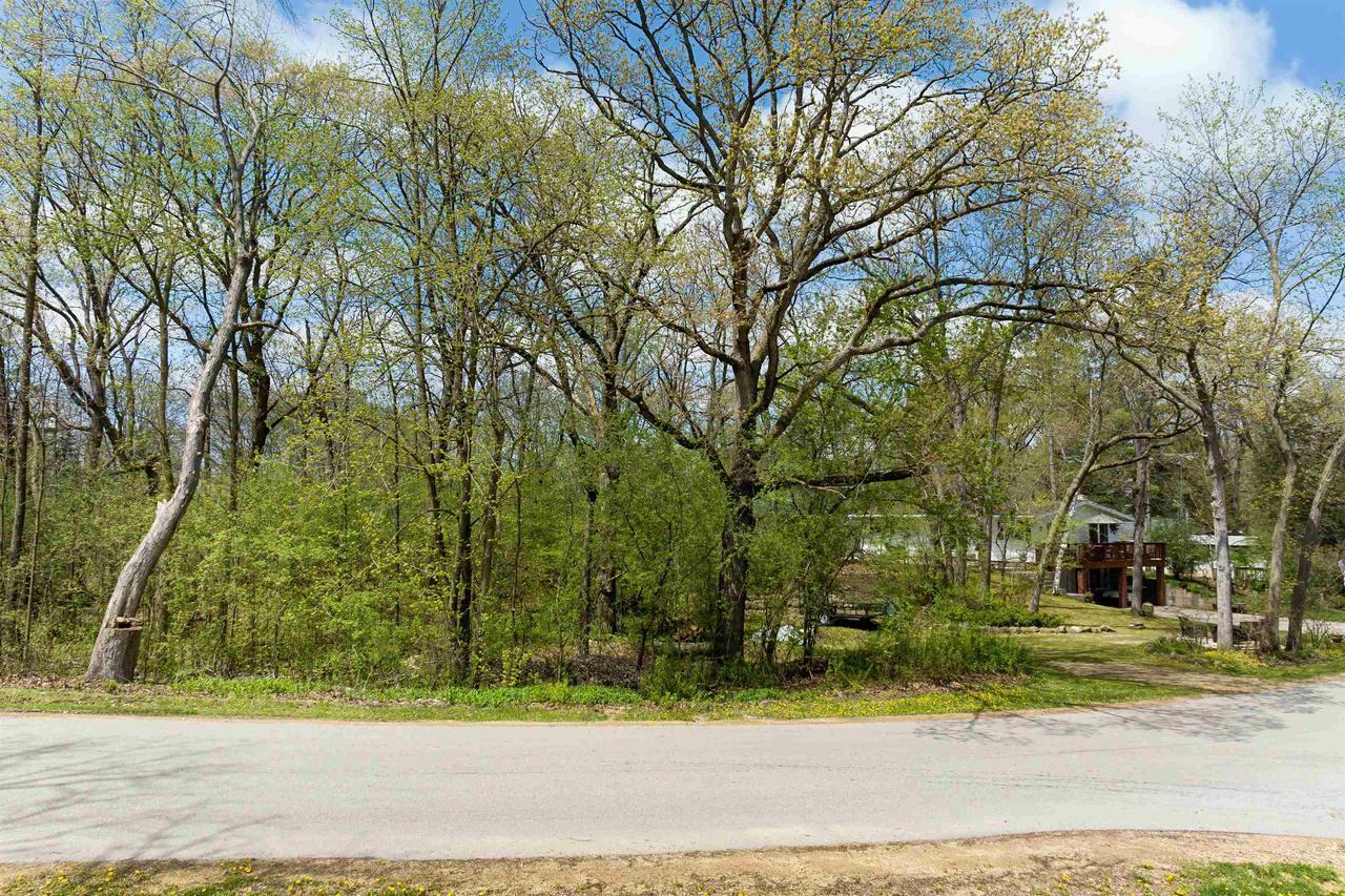 Property Photo:  8 & 9 North Parkway  WI 53946 