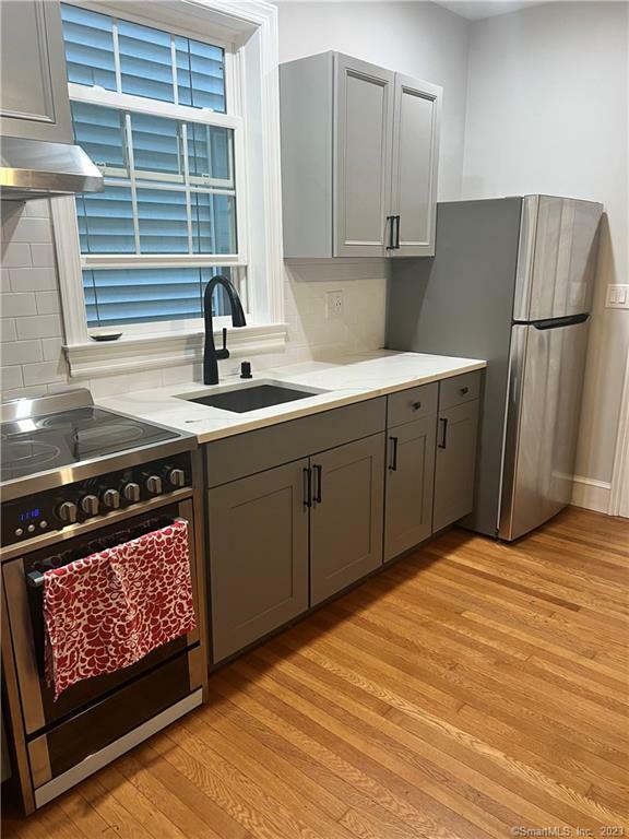 Property Photo:  52 Pearl Street 1st Floor  CT 06511 