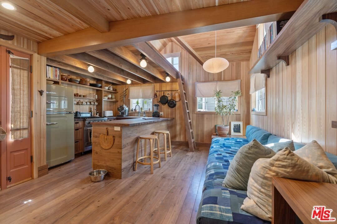 Property Photo:  12  Paradise Cove Rd  CA 90265 