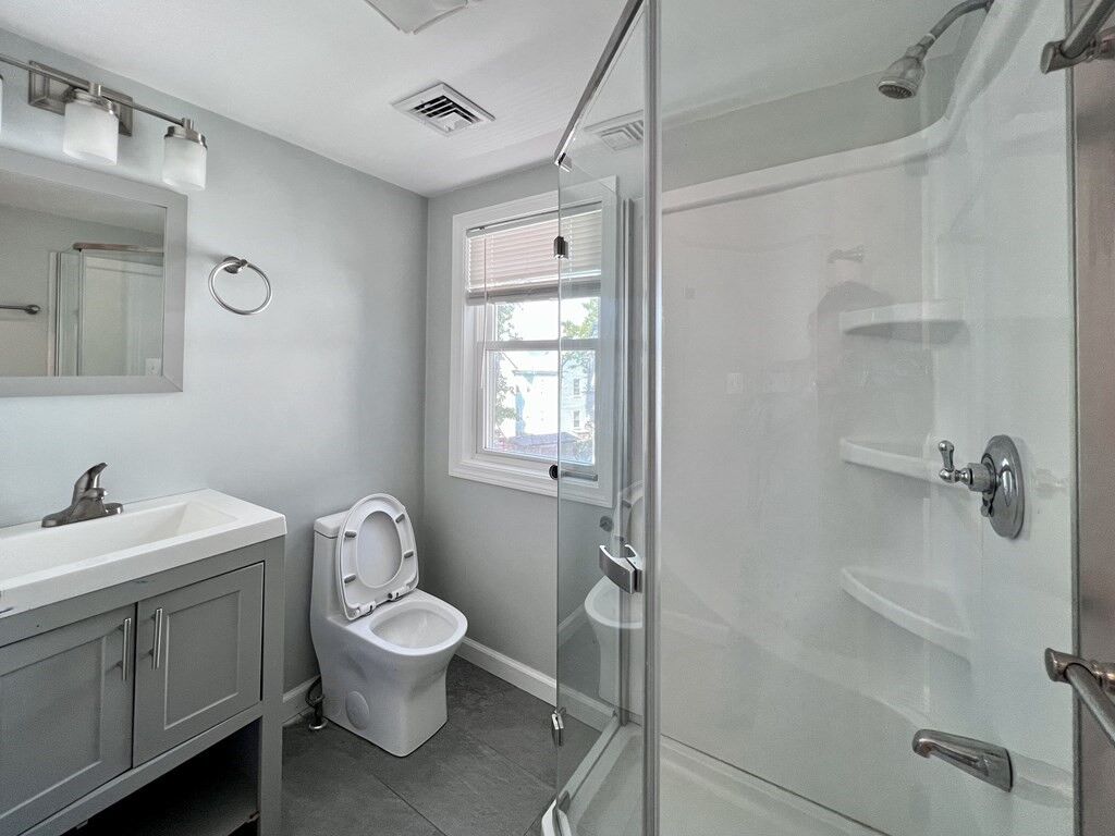 Property Photo: 541 Main St 541 MA 02155