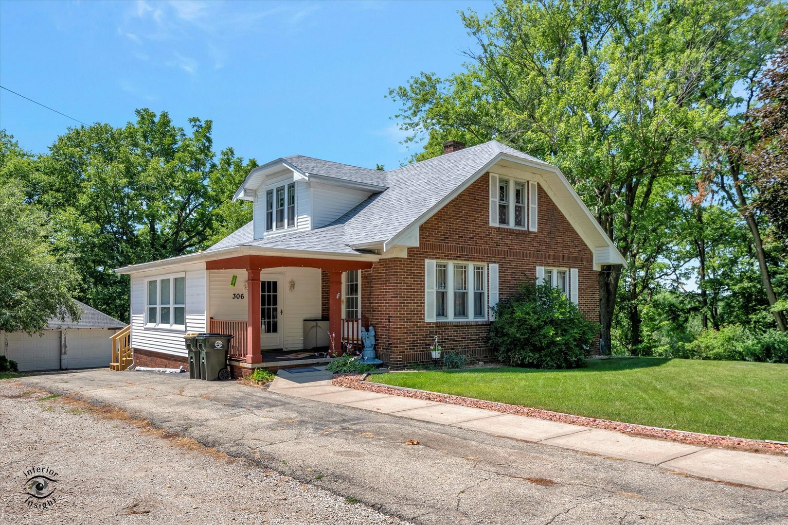 Property Photo:  306 W Main Street  IL 60560 