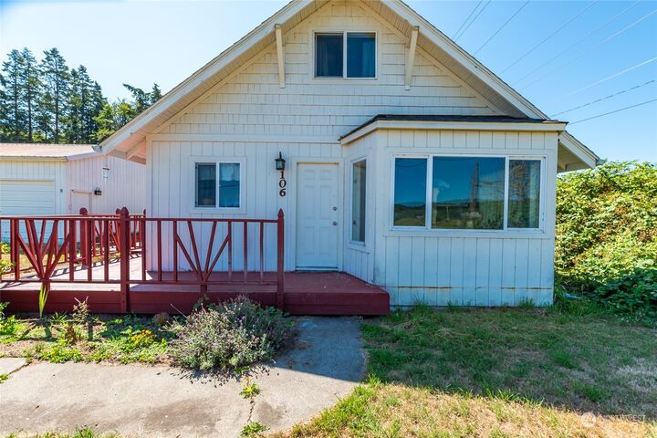 Property Photo:  106 E Frostad Road  WA 98277 