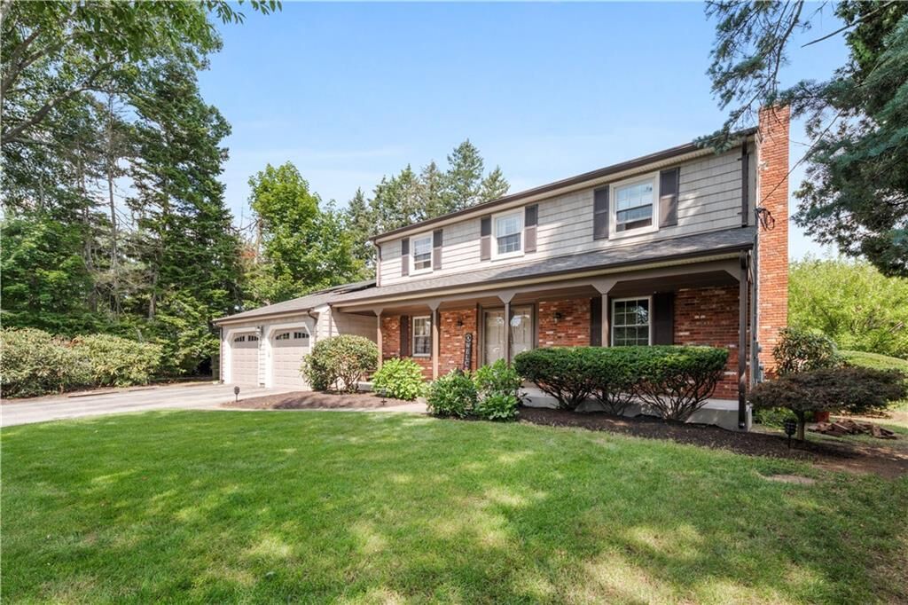 Property Photo:  741 Namquid Dr  RI 02888 