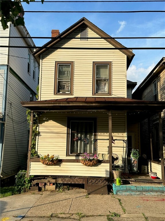 Property Photo:  316 Washington Avenue  PA 15022 