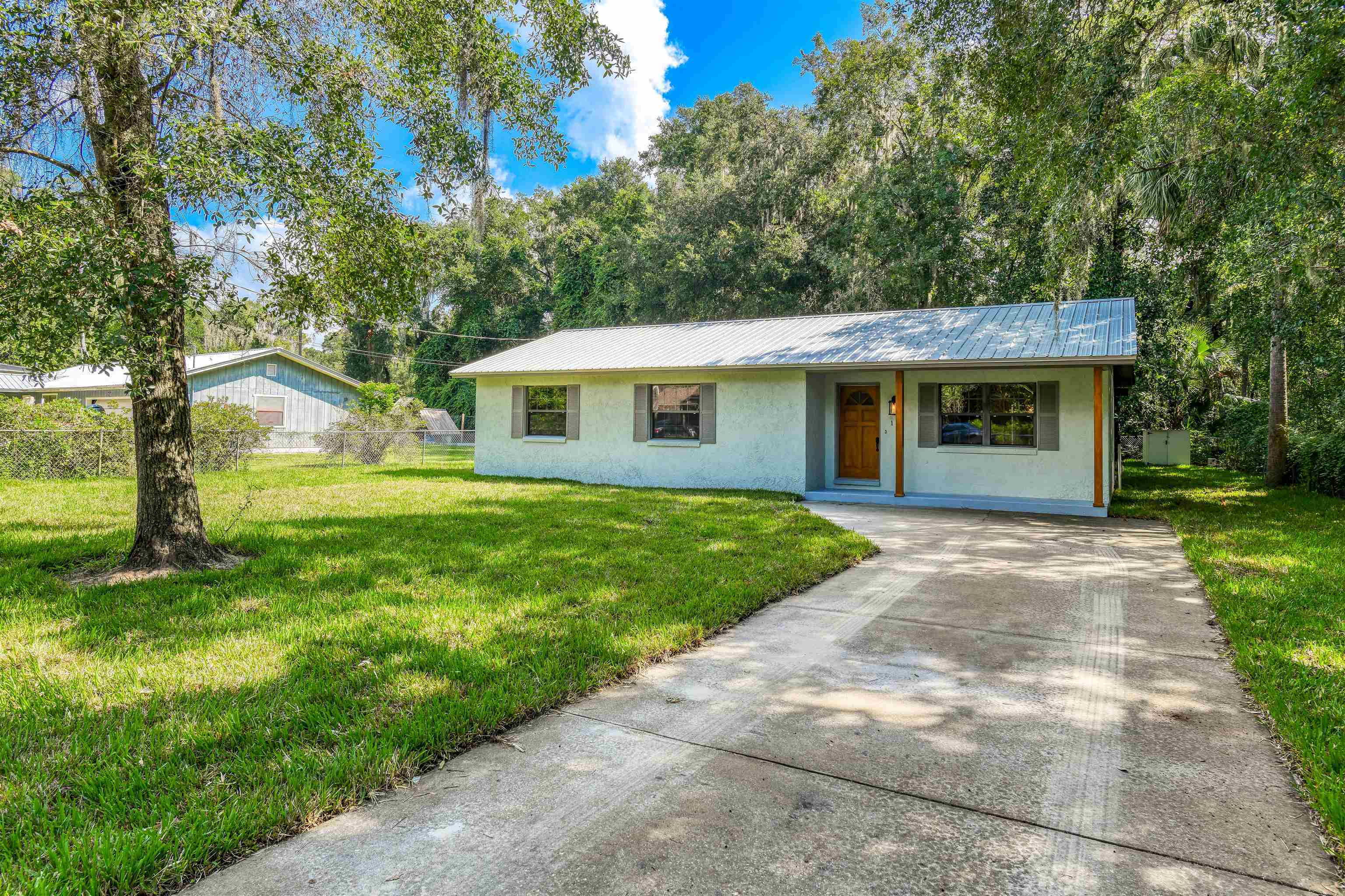 Property Photo:  112 Woodlawn Rd  FL 32189 