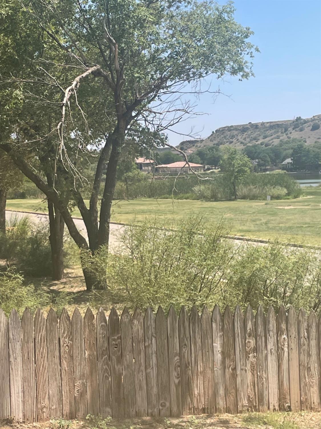 Property Photo: 42 W Lakeshore Drive TX 79366
