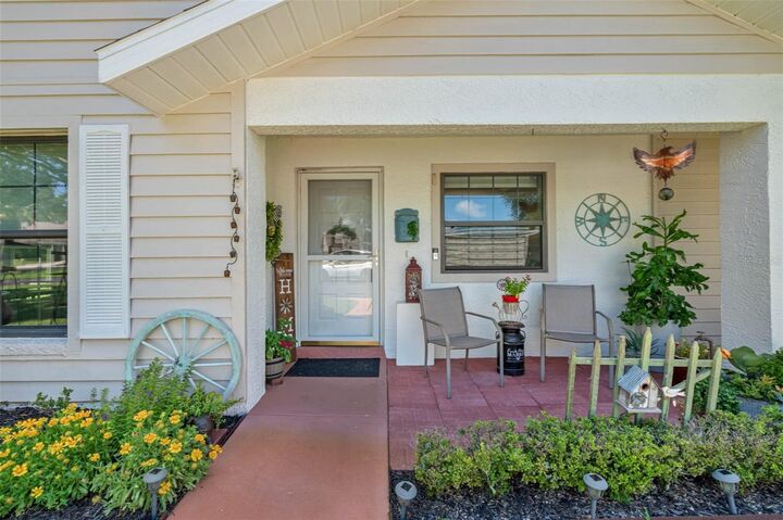 Property Photo: 10726 Laquinta Drive FL 34654