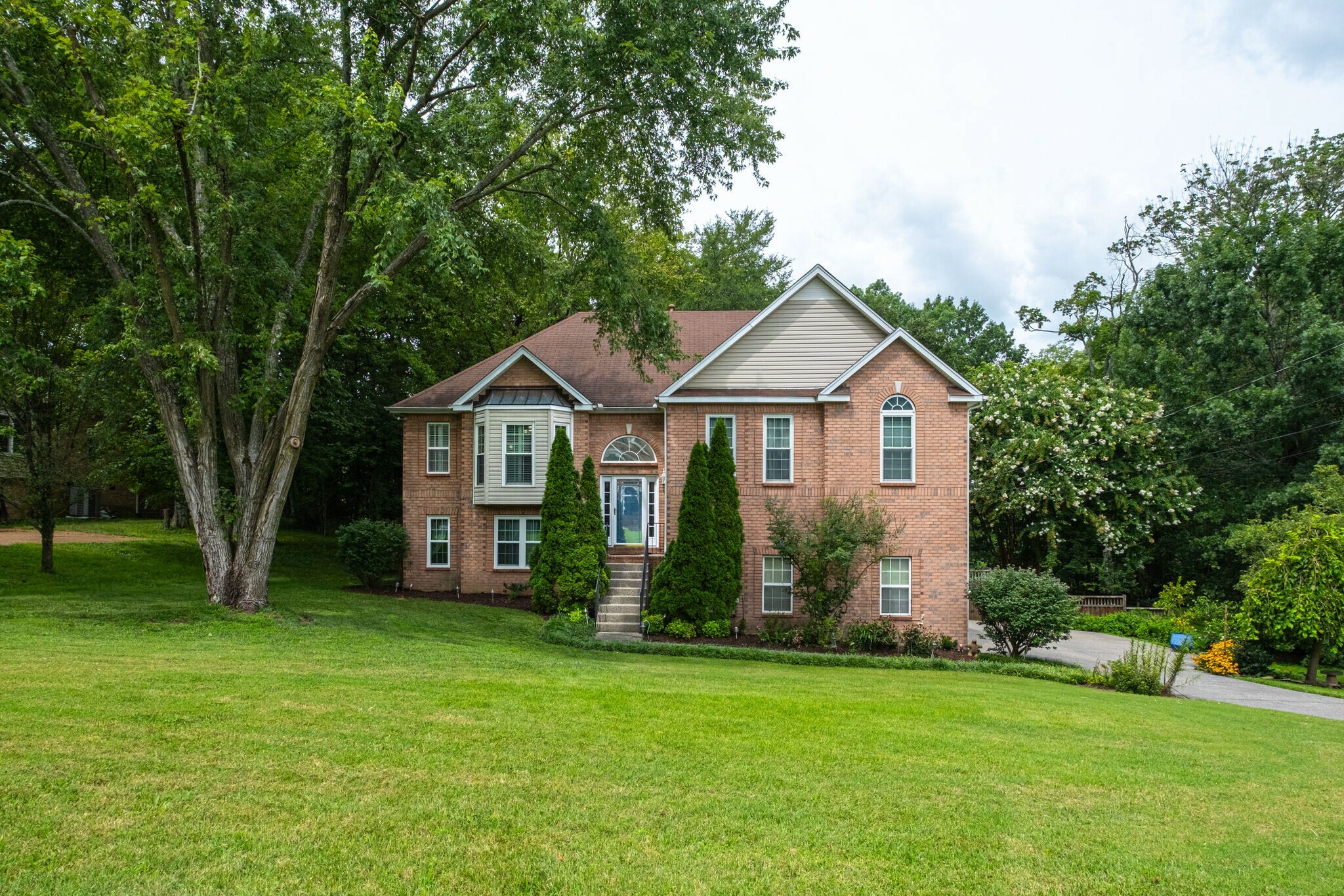 Property Photo:  609 Mer Rouge Dr  TN 37135 