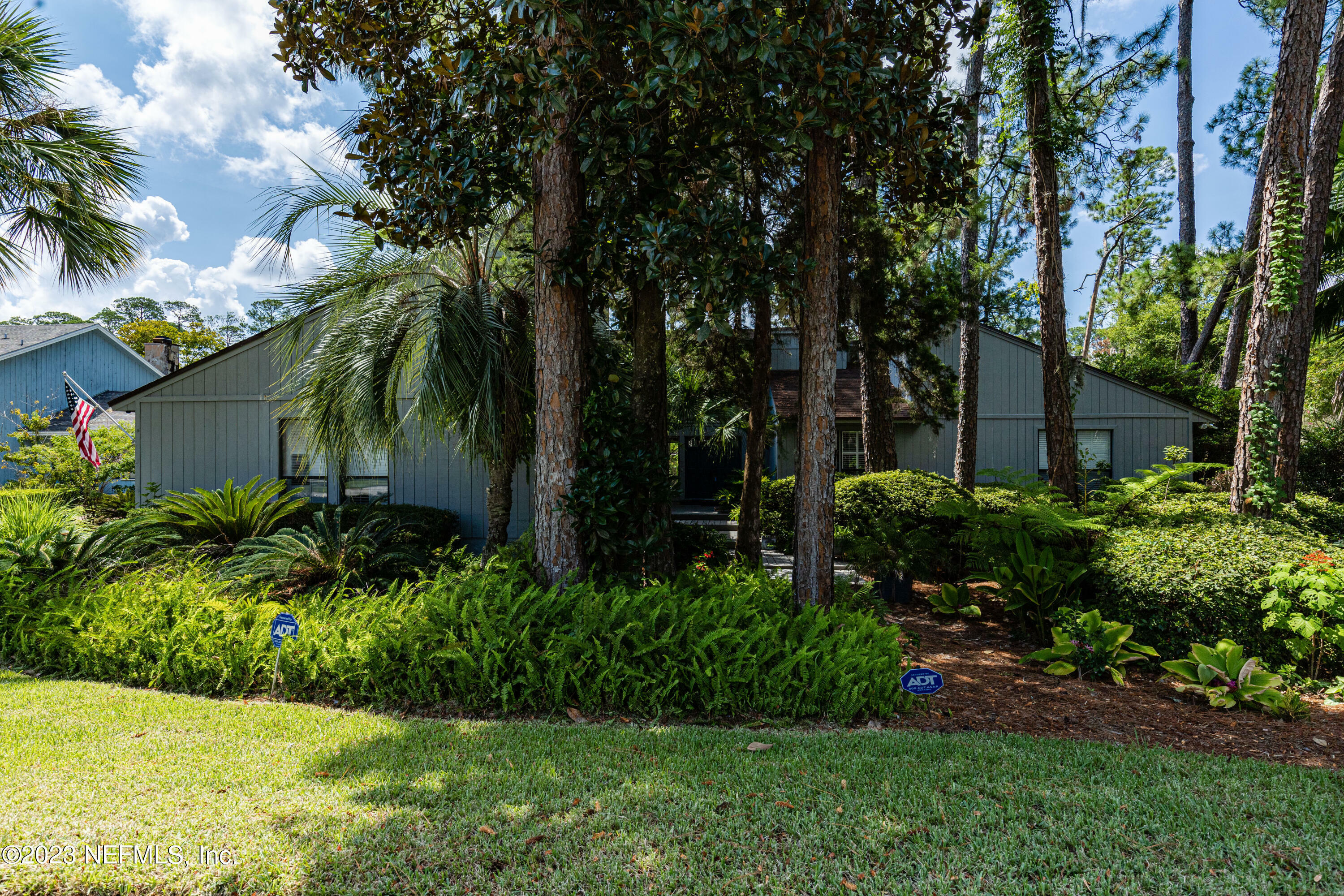 Property Photo:  5314 Oak Bay Drive E  FL 32277 