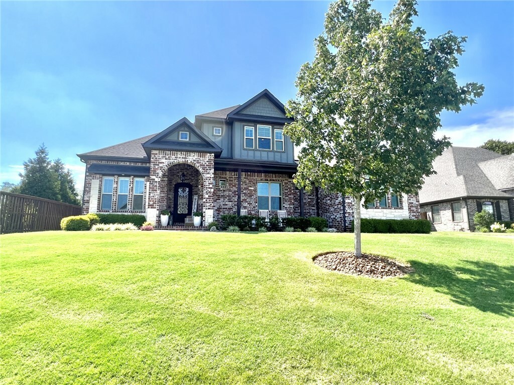 Property Photo:  2951 Laurel Circle  AR 72719 