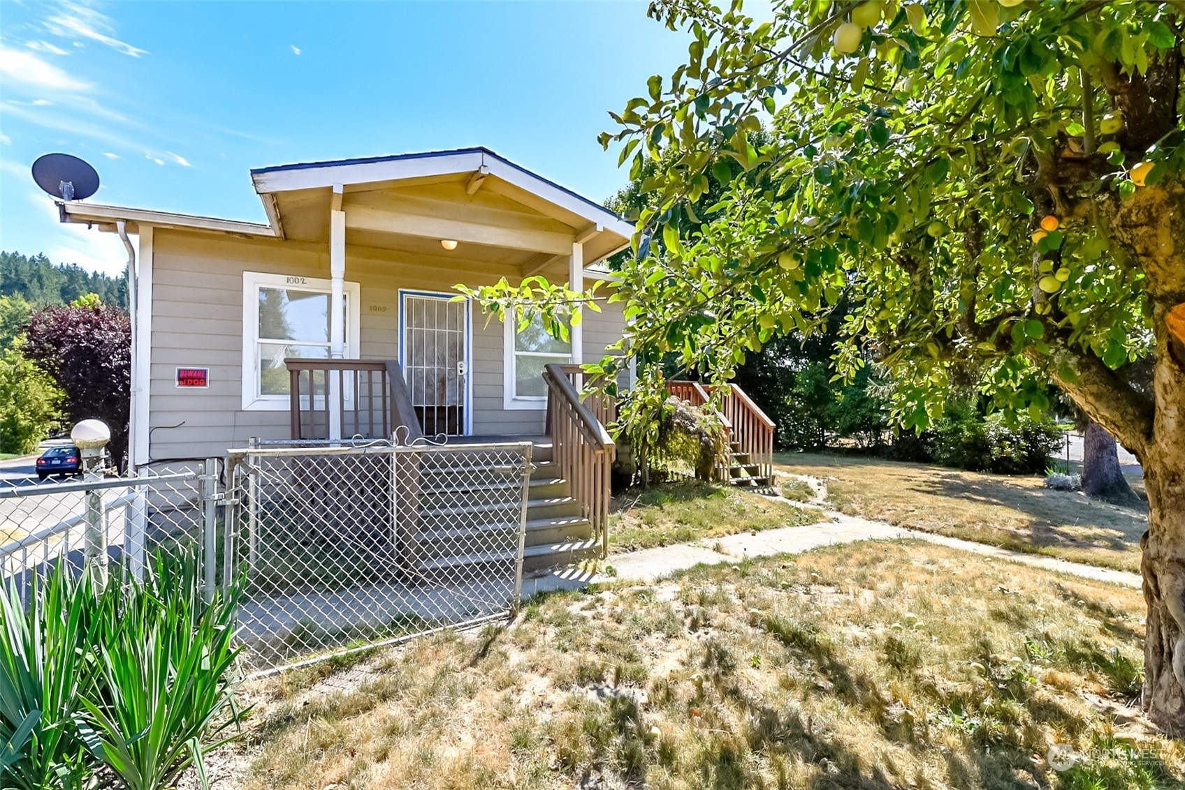 Property Photo:  1002 37th Street SE  WA 98002 