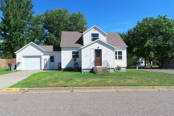 132 East Blackhawk Avenue  Stetsonville WI 54480 photo