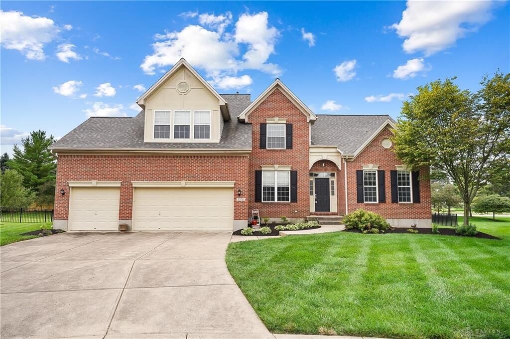 Property Photo:  8970 Fox Hollow Court  OH 45458 