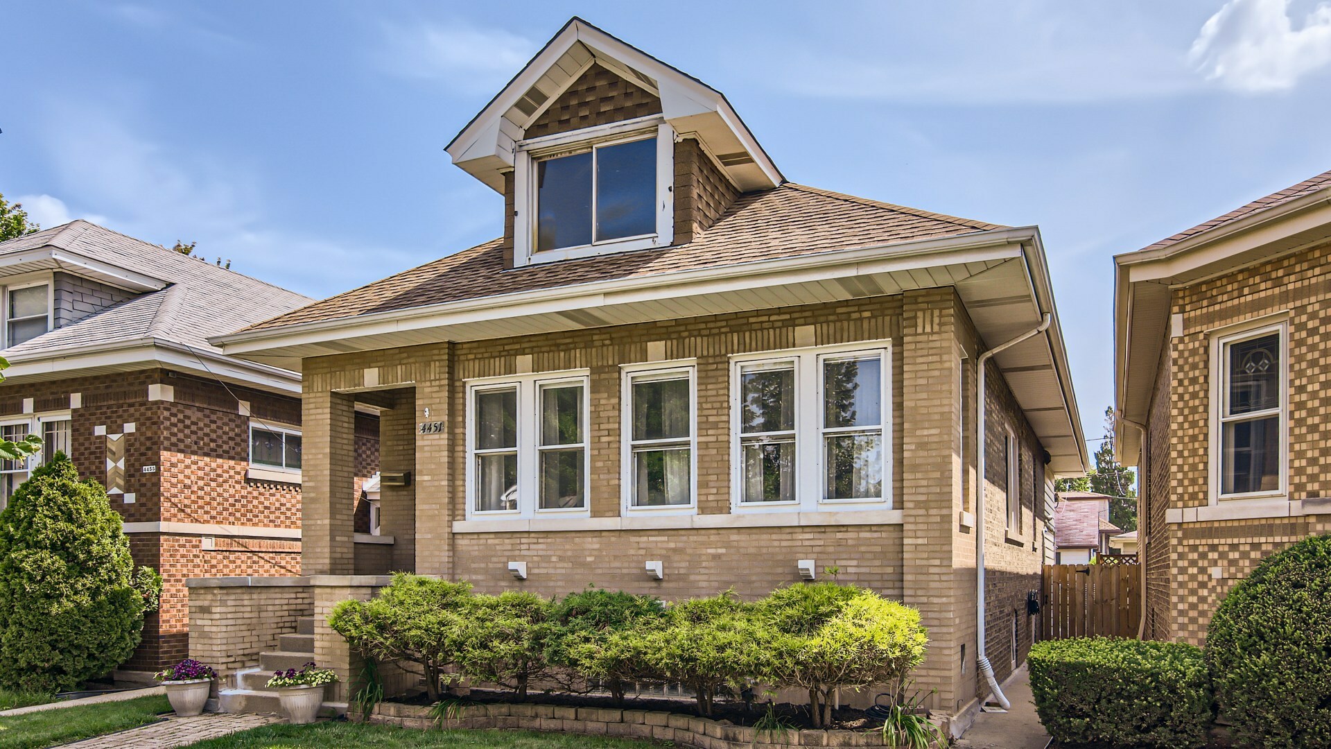 Property Photo: 4451 N Major Avenue IL 60630